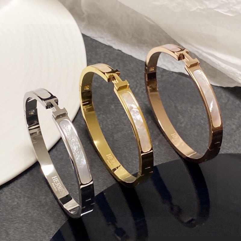 H**mes bracelets